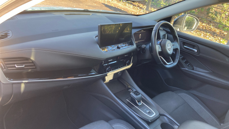 Nissan Qashqai 1.3 DiG-T MH 158 N-Connecta 5dr Xtronic Petrol Hatchback